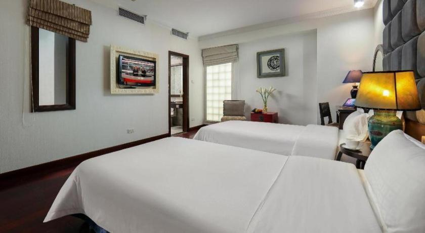 Church Boutique Hotel Hang Trong Ханой Экстерьер фото