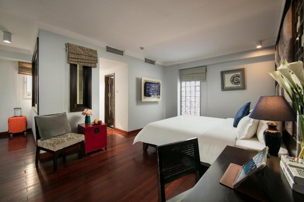 Church Boutique Hotel Hang Trong Ханой Экстерьер фото