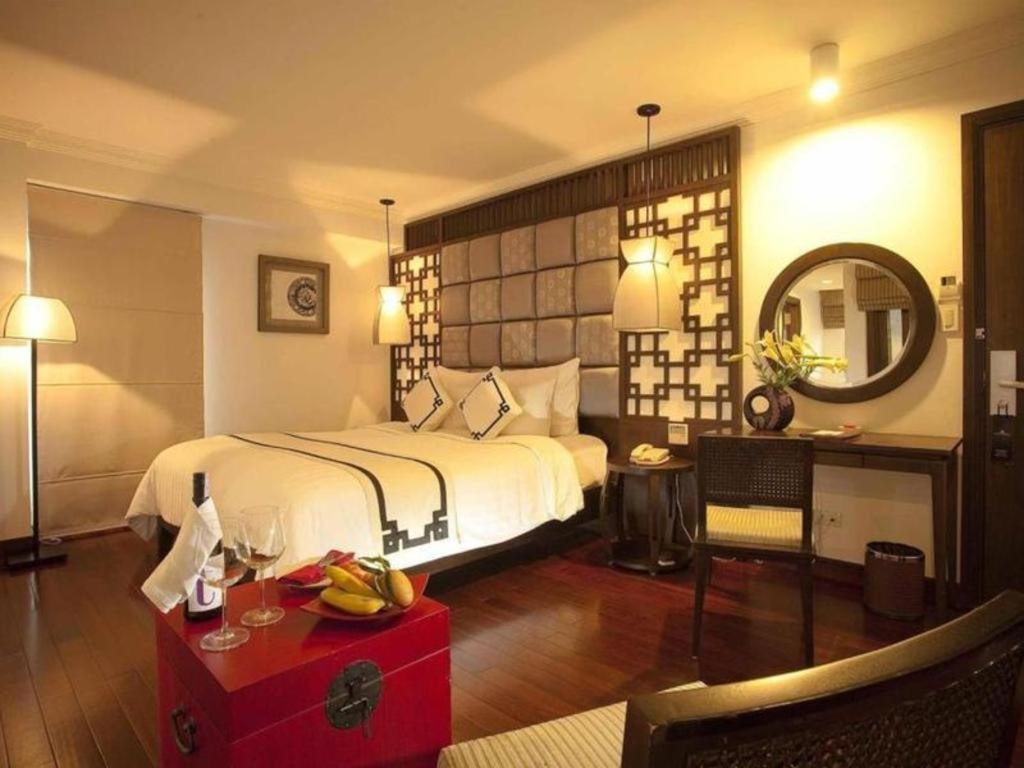 Church Boutique Hotel Hang Trong Ханой Экстерьер фото