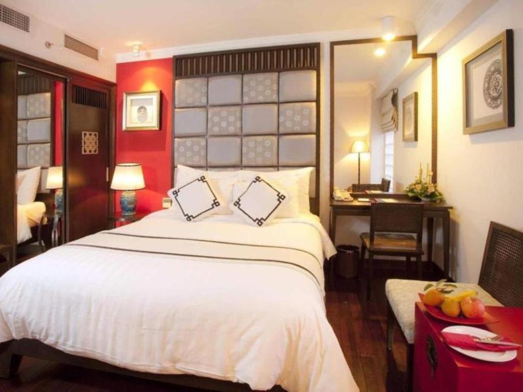 Church Boutique Hotel Hang Trong Ханой Экстерьер фото