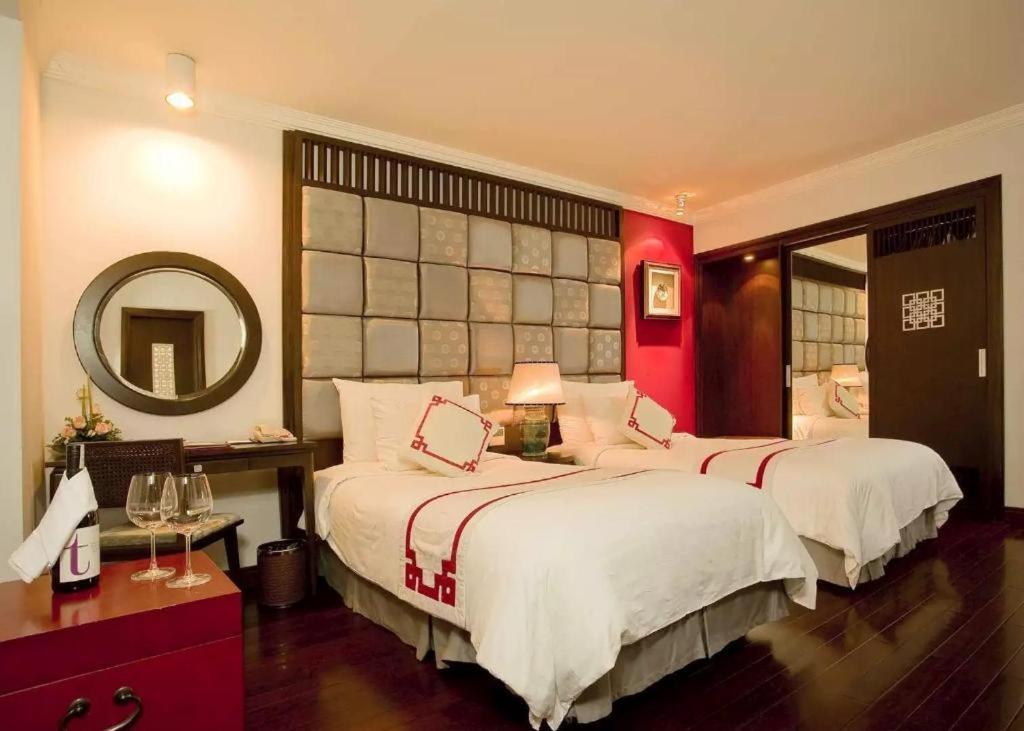 Church Boutique Hotel Hang Trong Ханой Экстерьер фото