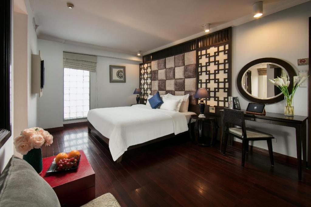 Church Boutique Hotel Hang Trong Ханой Экстерьер фото